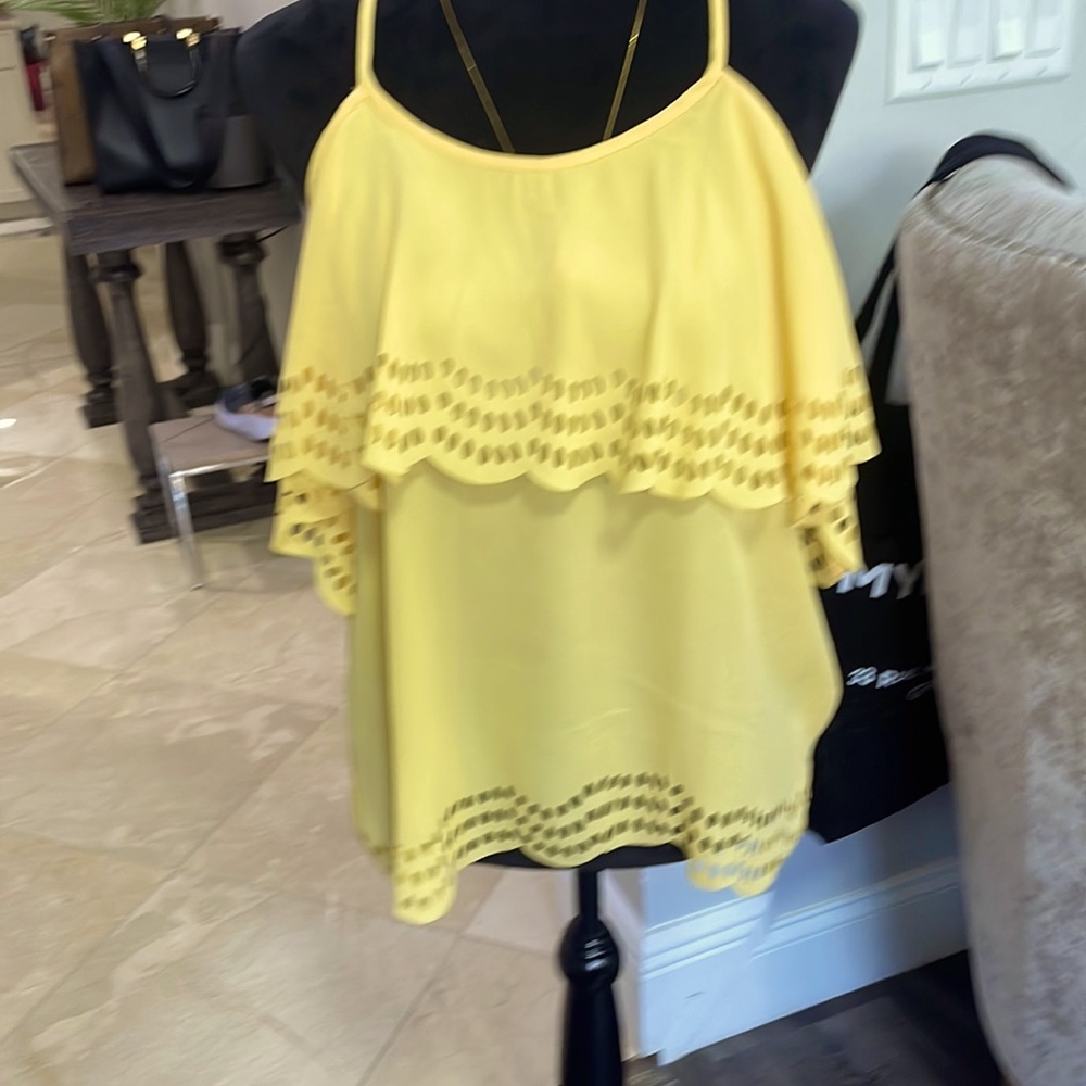 Cold shoulder yellow top